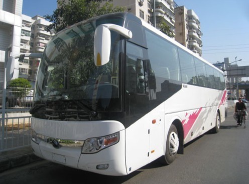 大巴車(chē)租賃
